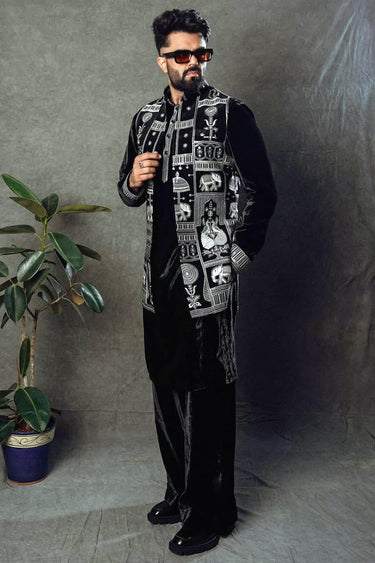 Manish Paul in Black Velvet Kurta Set with Resham Work