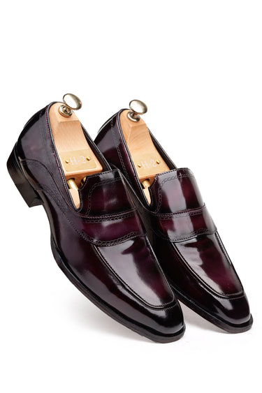 Patent Leather Loafers for Men with Embossed Chain Detailing