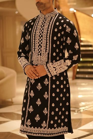 Elegant Black Embroidered Meghna Kurta Set
