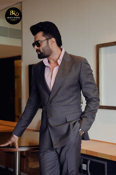 Manish Paul in Our Dark Grey 2 Piece Suit - Bharat Reshma