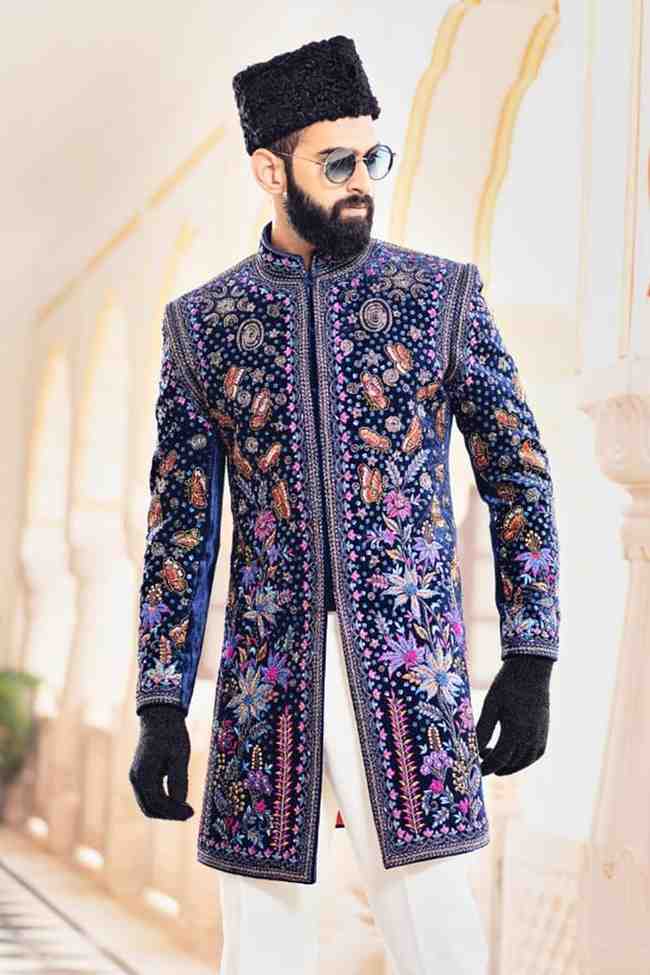 Blue  indo-western kurta has a nawabi look