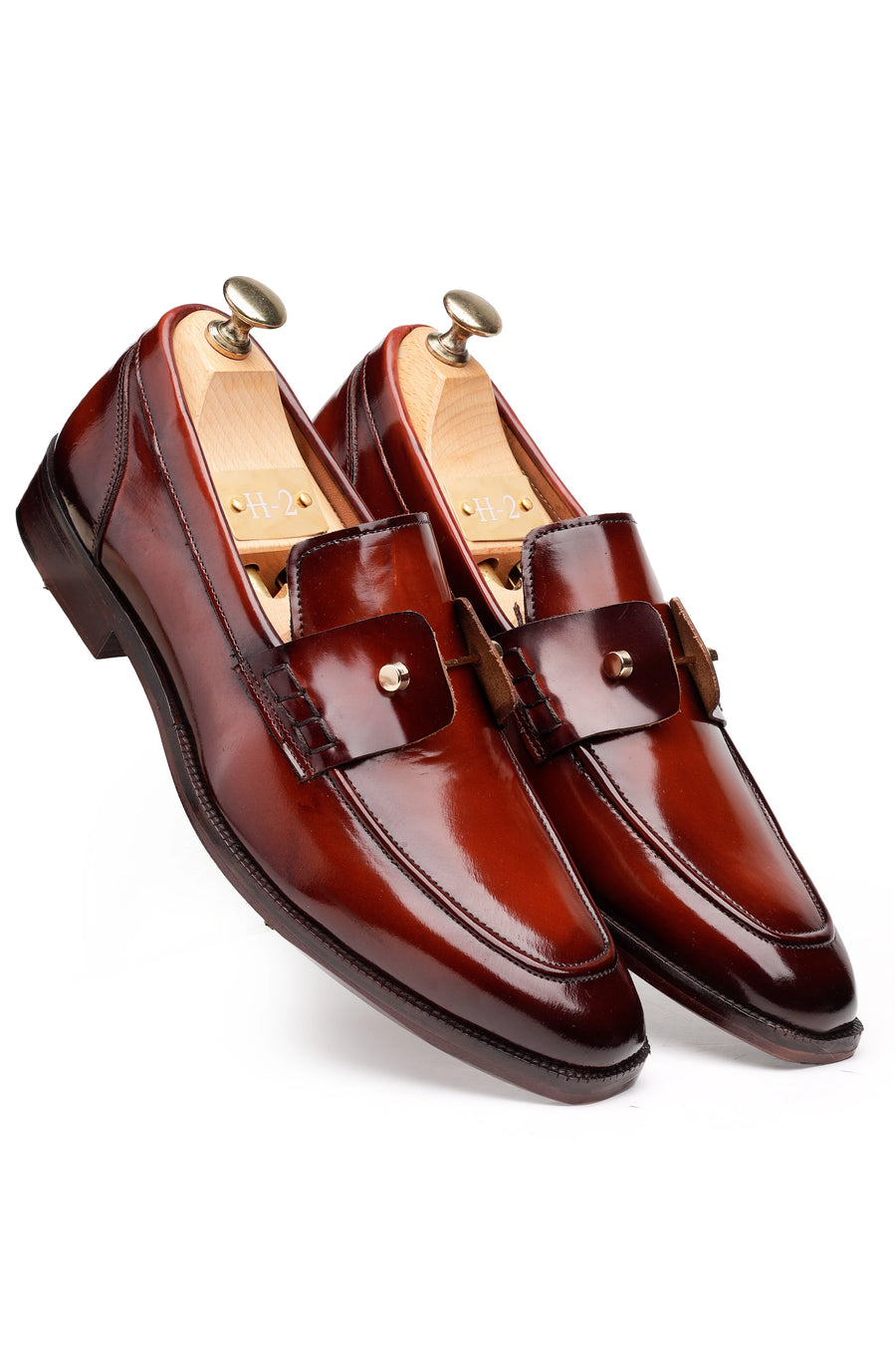 Leather Loafers with High-Gloss Finish & Nut-Style Closure