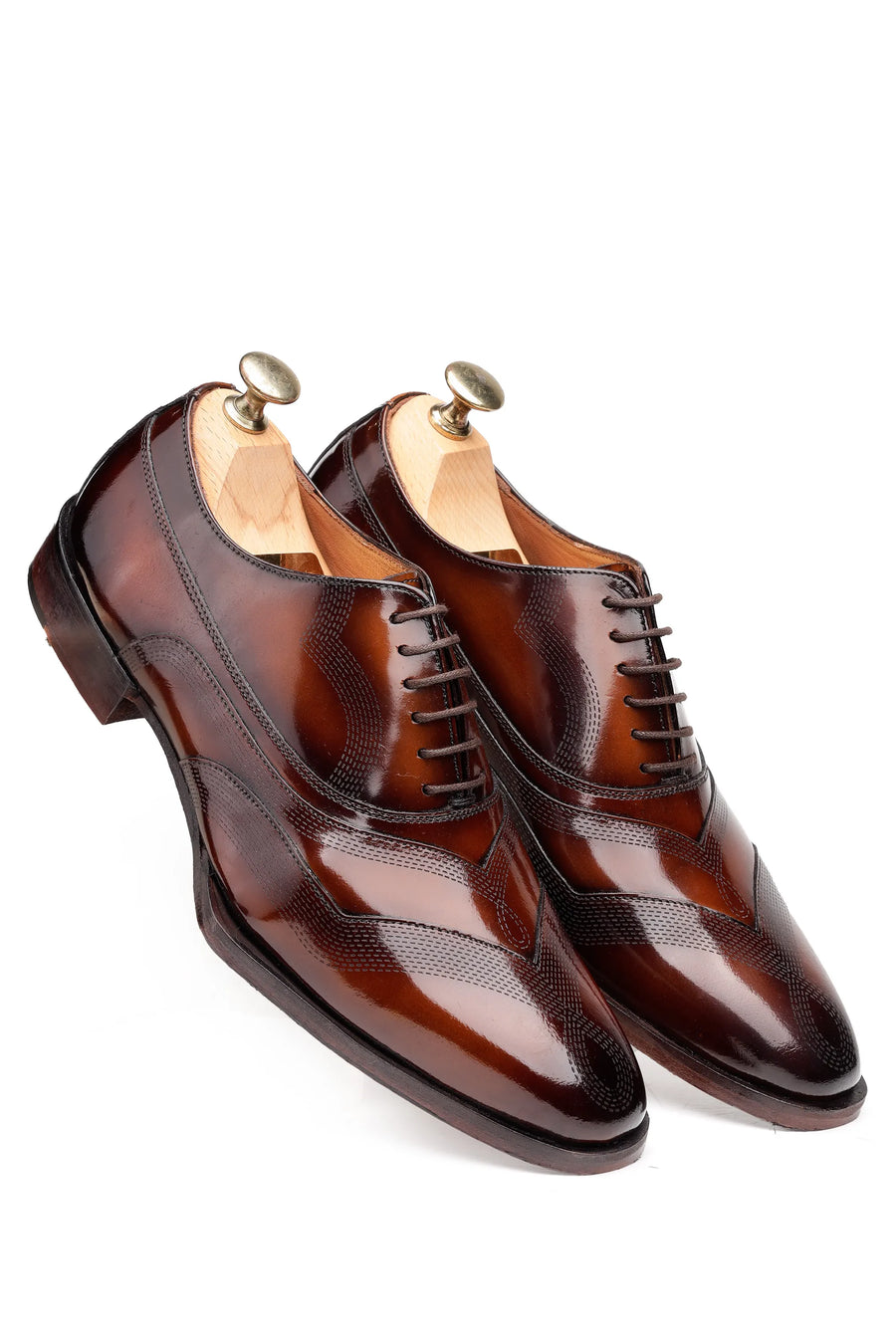 Italian Leather Oxford Shoes with Wingtip & Brogue Detailing