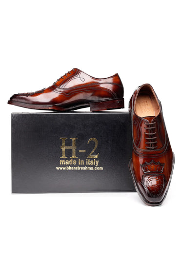 Brown Leather Oxford Shoes with Crest Patch Work