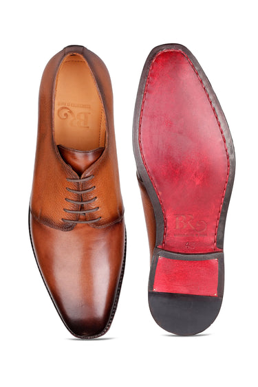 Pure Brown Derby Shoes with Dual-Tone Burnished Detailing