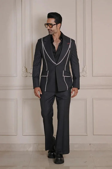 Modern Chain-Trimmed Gray Suit with Retro Flair