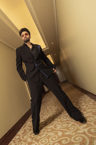 Jackky Bhagnani in Black Classic Suit
