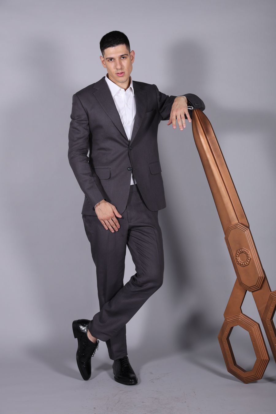 Gray full sleeve Classic formal suit