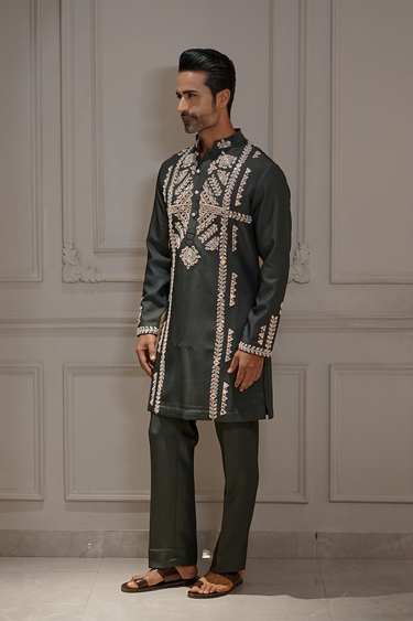 Green Silk Kurta with Mirror and Thread Embroidery