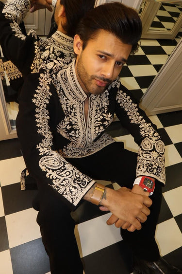 Stebin Ben in our Siyah Black Embroidered Kurta Set