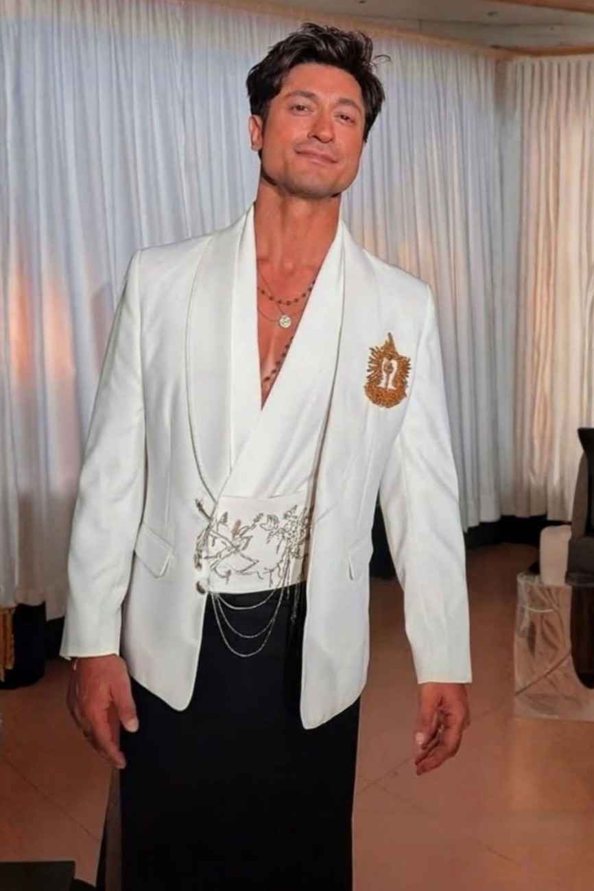 Vidyut Jammwal in Ivory Monogram Fusion Set