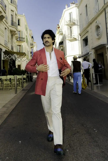 Taaha Shah in Cosmo Pink Linen wool Blazer